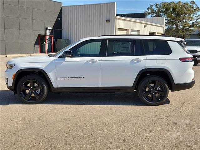 new 2025 Jeep Grand Cherokee L car, priced at $52,570