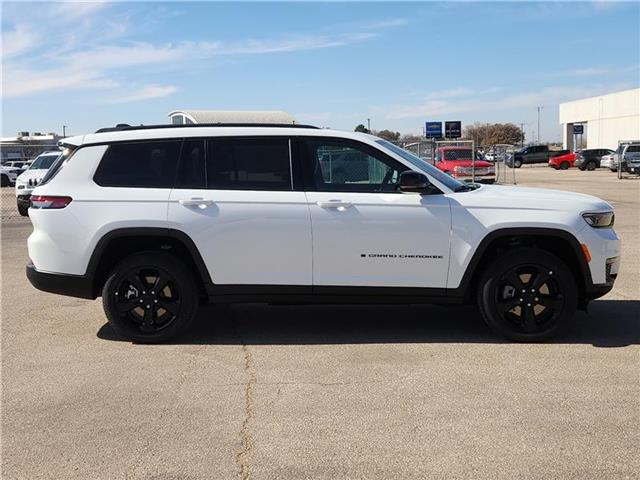 new 2025 Jeep Grand Cherokee L car, priced at $56,035