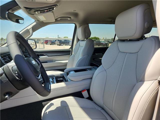 new 2024 Jeep Wagoneer car, priced at $73,820