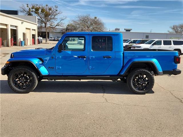 new 2025 Jeep Gladiator car, priced at $47,230