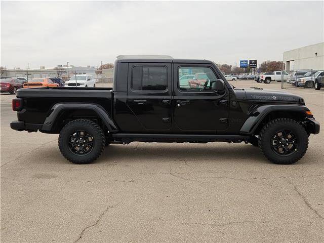 new 2025 Jeep Gladiator car, priced at $55,135