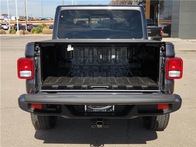 new 2025 Jeep Gladiator car, priced at $47,670