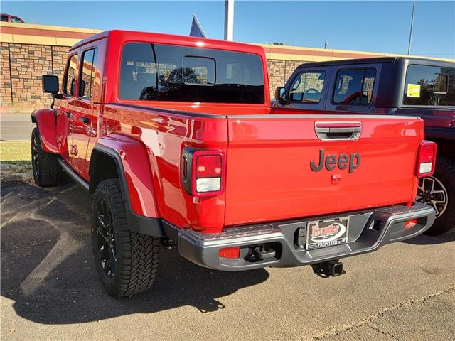 new 2025 Jeep Gladiator car, priced at $46,675