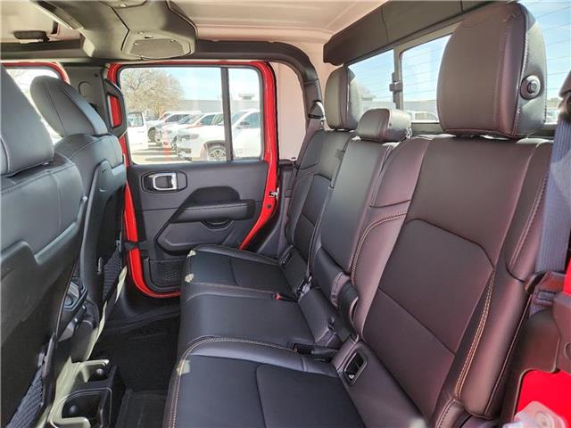 new 2025 Jeep Gladiator car, priced at $52,300