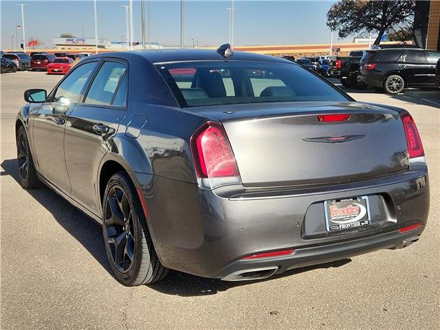 used 2022 Chrysler 300 car, priced at $29,995