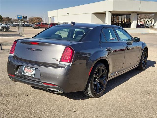 used 2022 Chrysler 300 car, priced at $29,995