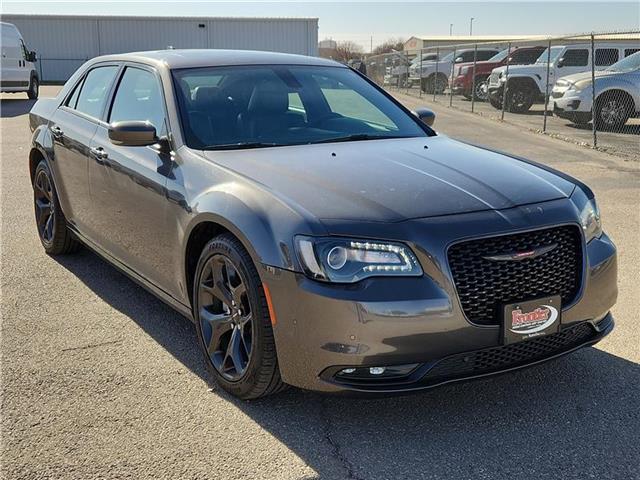 used 2022 Chrysler 300 car, priced at $29,995