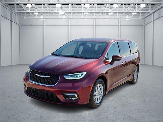 used 2023 Chrysler Pacifica car, priced at $26,995