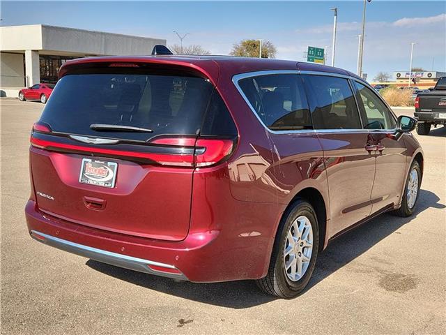 used 2023 Chrysler Pacifica car, priced at $26,995