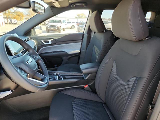 new 2025 Jeep Compass car, priced at $29,490