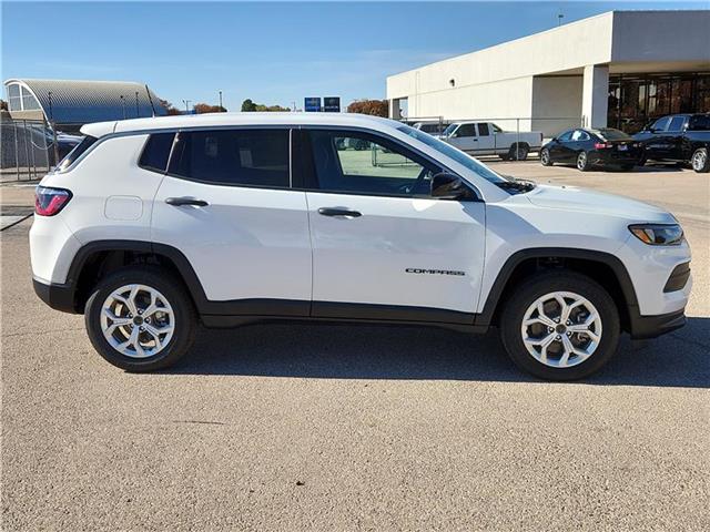 new 2025 Jeep Compass car, priced at $29,490