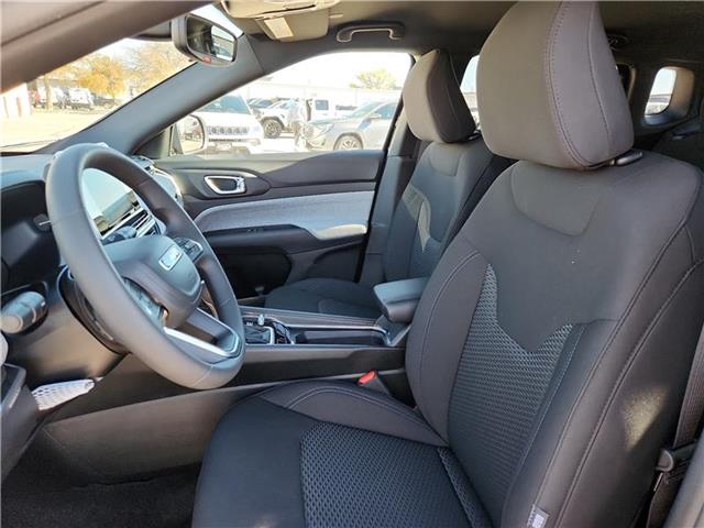 new 2025 Jeep Compass car, priced at $30,085