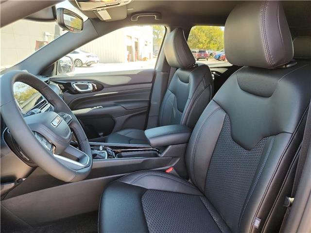 new 2025 Jeep Compass car, priced at $34,350