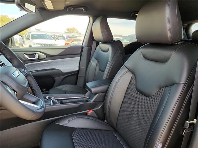 new 2025 Jeep Compass car, priced at $32,355