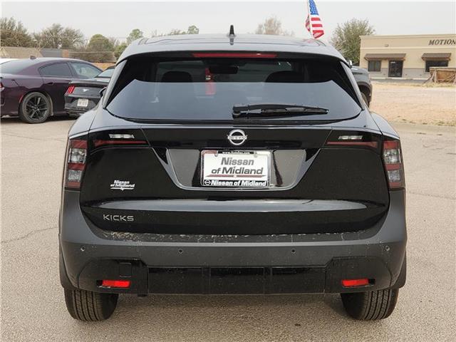 new 2025 Nissan Kicks car, priced at $27,530