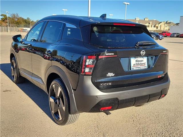 new 2025 Nissan Kicks car, priced at $30,275