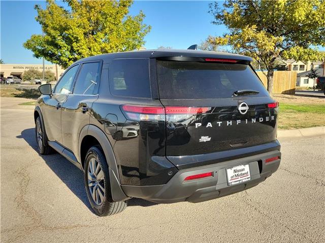 new 2025 Nissan Pathfinder car, priced at $39,010