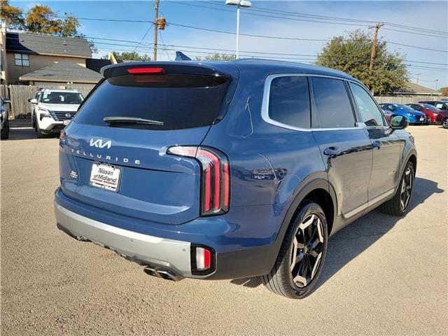 used 2023 Kia Telluride car, priced at $36,899