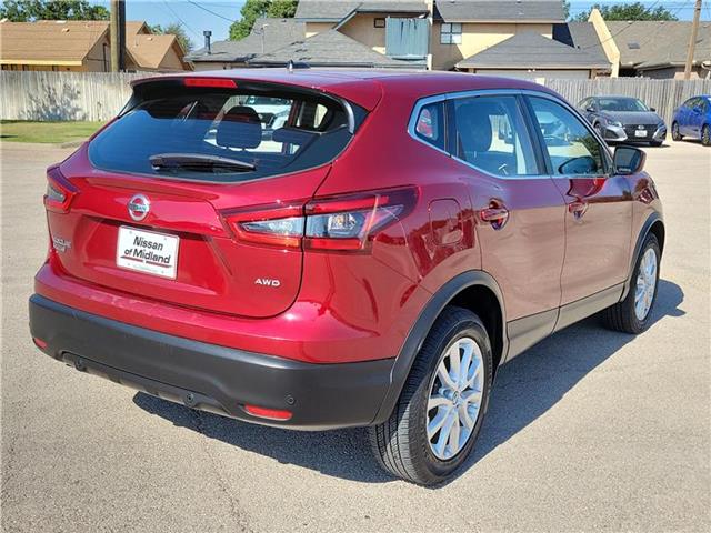 used 2021 Nissan Rogue Sport car, priced at $17,999