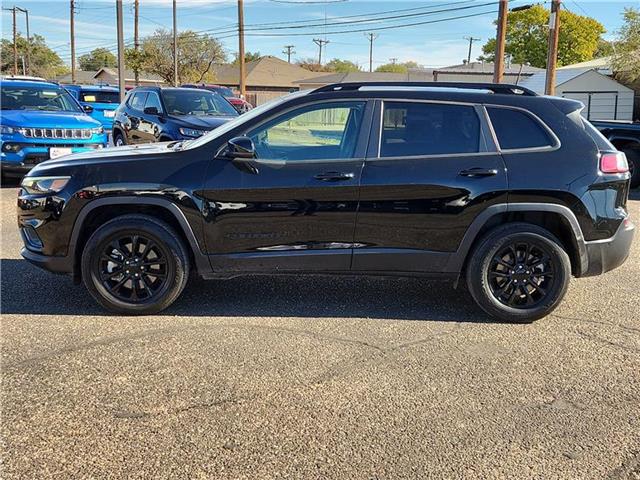 used 2023 Jeep Cherokee car, priced at $27,996