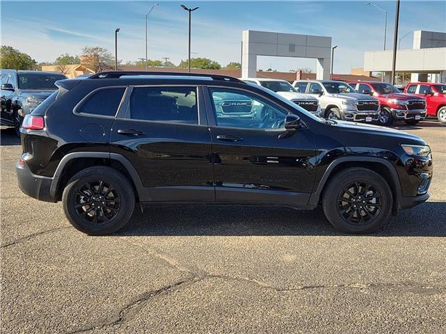 used 2023 Jeep Cherokee car, priced at $27,996