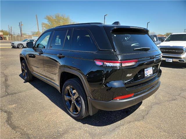 new 2024 Jeep Grand Cherokee car, priced at $50,090