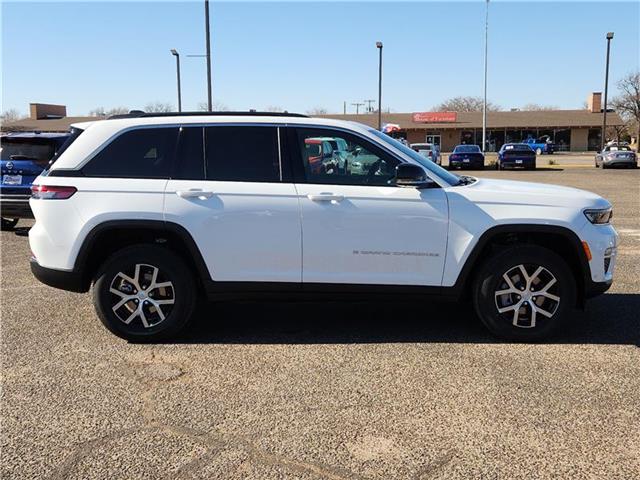 new 2025 Jeep Grand Cherokee car, priced at $52,135