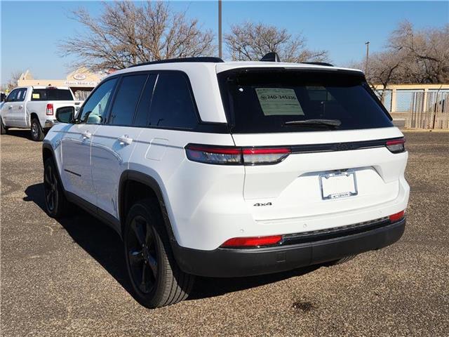 new 2025 Jeep Grand Cherokee car, priced at $49,575