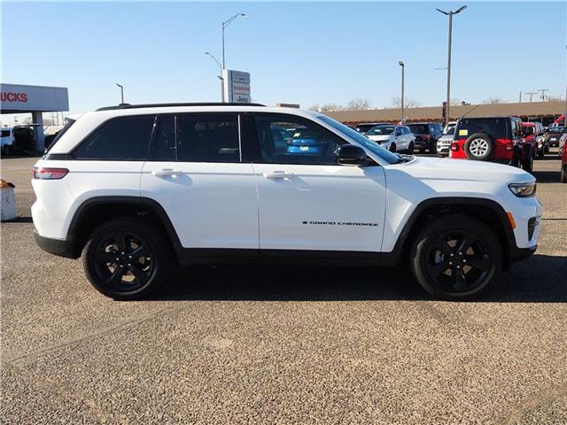 new 2025 Jeep Grand Cherokee car, priced at $49,575