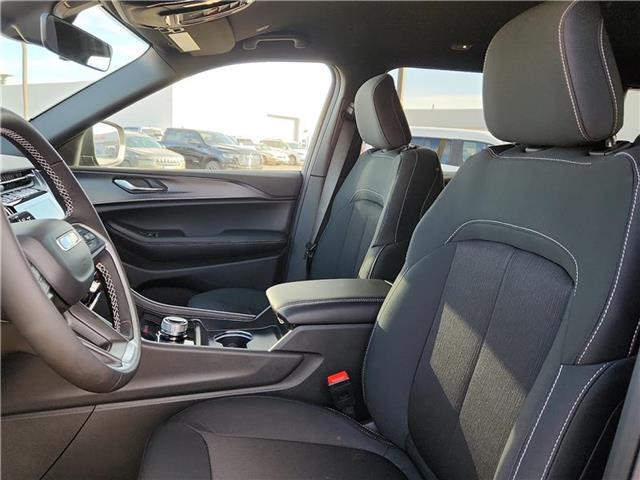 new 2025 Jeep Grand Cherokee L car, priced at $45,215