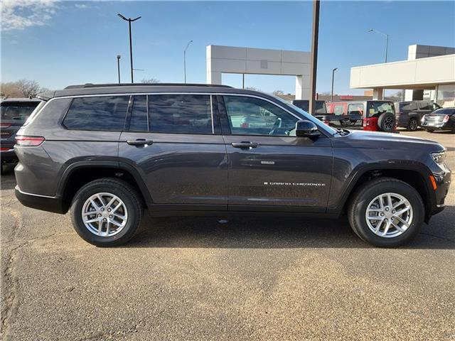 new 2025 Jeep Grand Cherokee L car, priced at $47,215