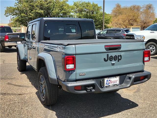 new 2024 Jeep Gladiator car, priced at $53,950