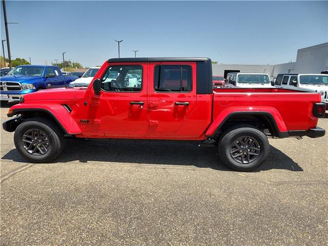 new 2024 Jeep Gladiator car, priced at $50,560