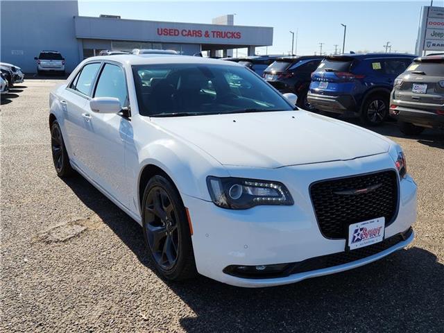 used 2022 Chrysler 300 car, priced at $28,769