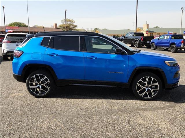 new 2025 Jeep Compass car, priced at $40,105