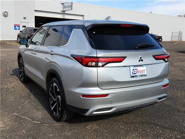 used 2023 Mitsubishi Outlander car, priced at $25,998