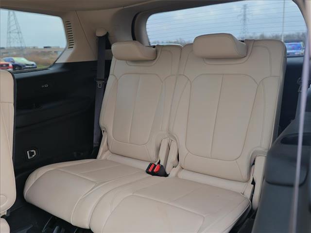 used 2022 Jeep Grand Cherokee L car, priced at $31,924