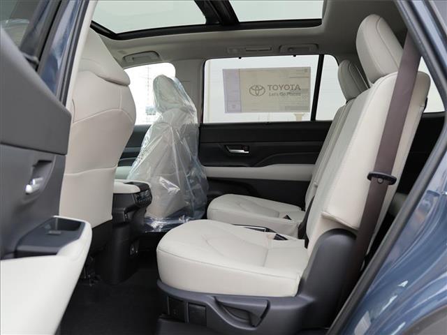 new 2025 Toyota Grand Highlander car, priced at $61,324