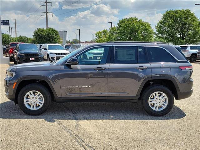 new 2024 Jeep Grand Cherokee car, priced at $44,215