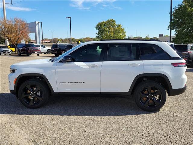 new 2024 Jeep Grand Cherokee car, priced at $48,575