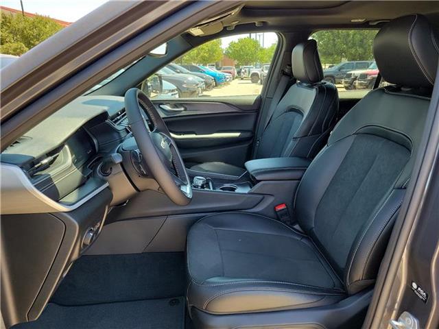 new 2024 Jeep Grand Cherokee car, priced at $51,170