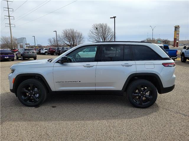 new 2024 Jeep Grand Cherokee car, priced at $60,300