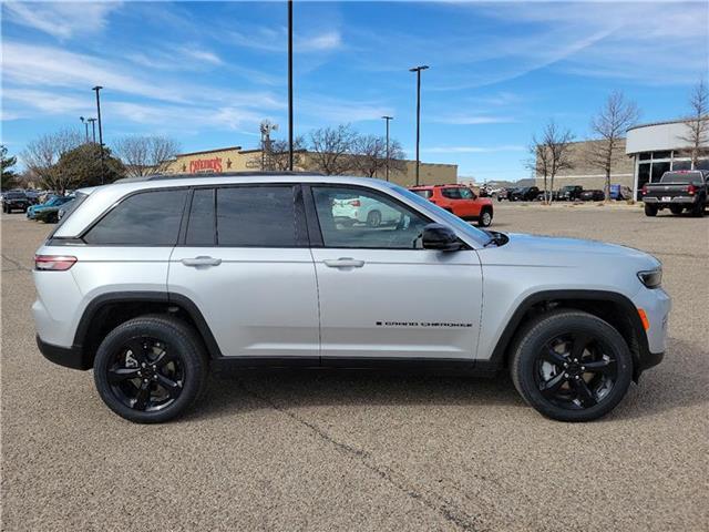 new 2024 Jeep Grand Cherokee car, priced at $60,300