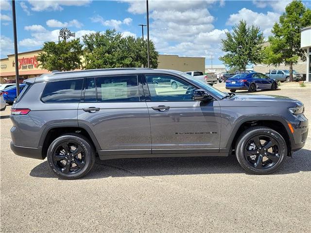 new 2024 Jeep Grand Cherokee L car, priced at $53,170