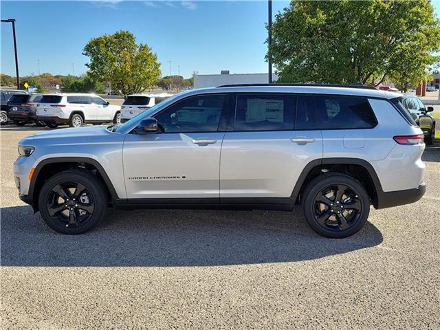 new 2025 Jeep Grand Cherokee L car