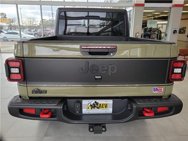 new 2025 Jeep Gladiator car