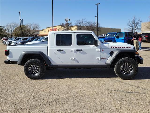 new 2025 Jeep Gladiator car