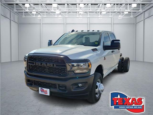 new 2024 Ram 3500 Chassis car