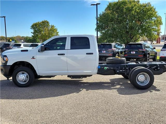 new 2024 Ram 3500 Chassis car