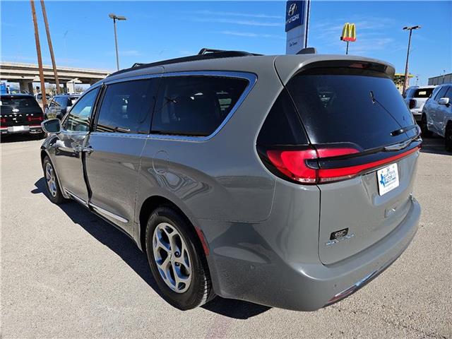 used 2022 Chrysler Pacifica car, priced at $29,140